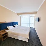 Azurro 3*